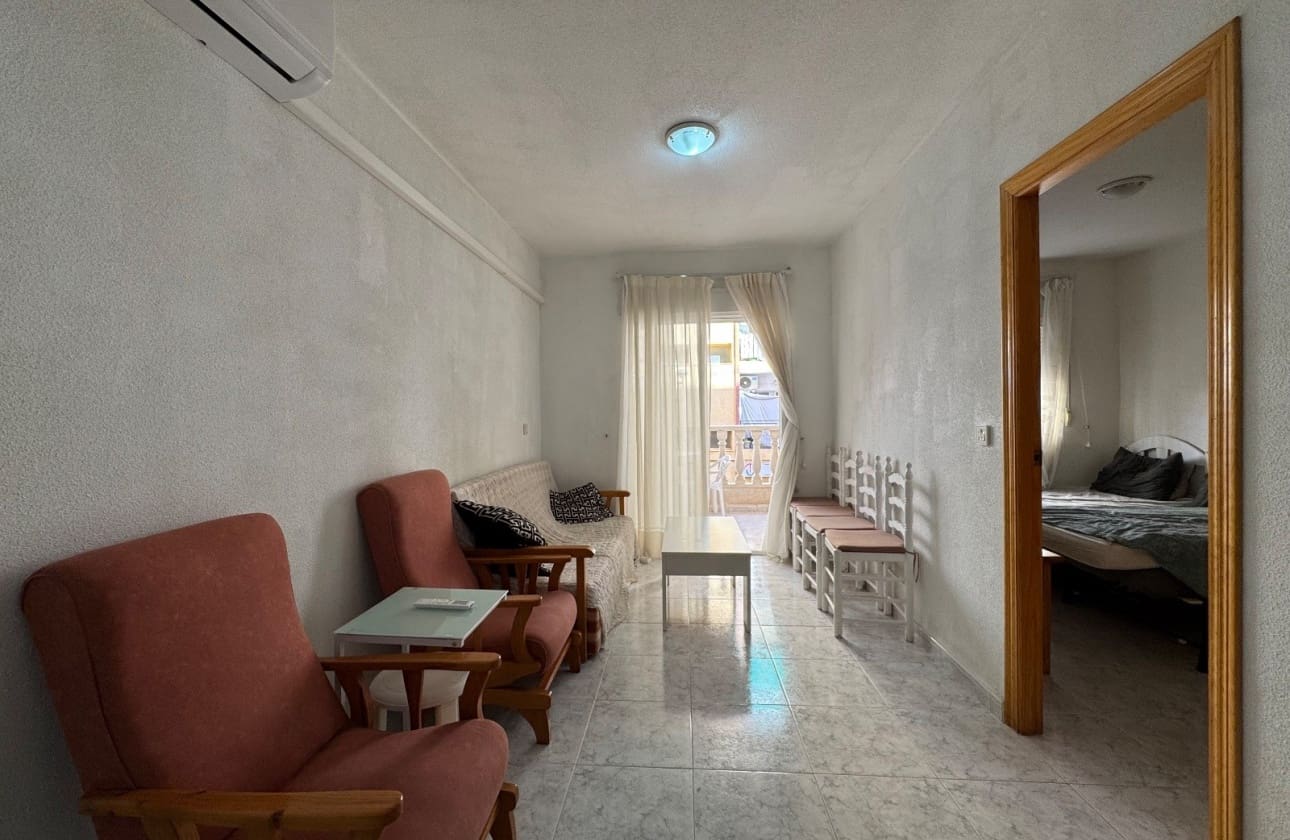 2 soveværelse Lejlighed til salg i Torrevieja - € 139.900 (Ref: 9693227)