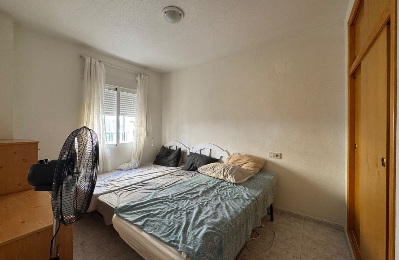 2 soveværelse Lejlighed til salg i Torrevieja - € 139.900 (Ref: 9693227)