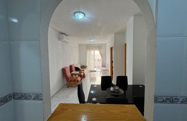 2 soveværelse Lejlighed til salg i Avenida Habaneras - Curva de Palangre, Torrevieja - € 139.900 (Ref: 9693227)