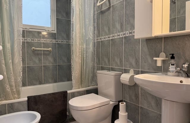 2 soveværelse Lejlighed til salg i Avenida Habaneras - Curva de Palangre, Torrevieja - € 139.900 (Ref: 9693227)