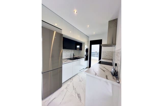 Chalet de 4 habitaciones en Ciudad Quesada, Rojales en venta con piscina garaje - 834.000 € (Ref: 9719101)