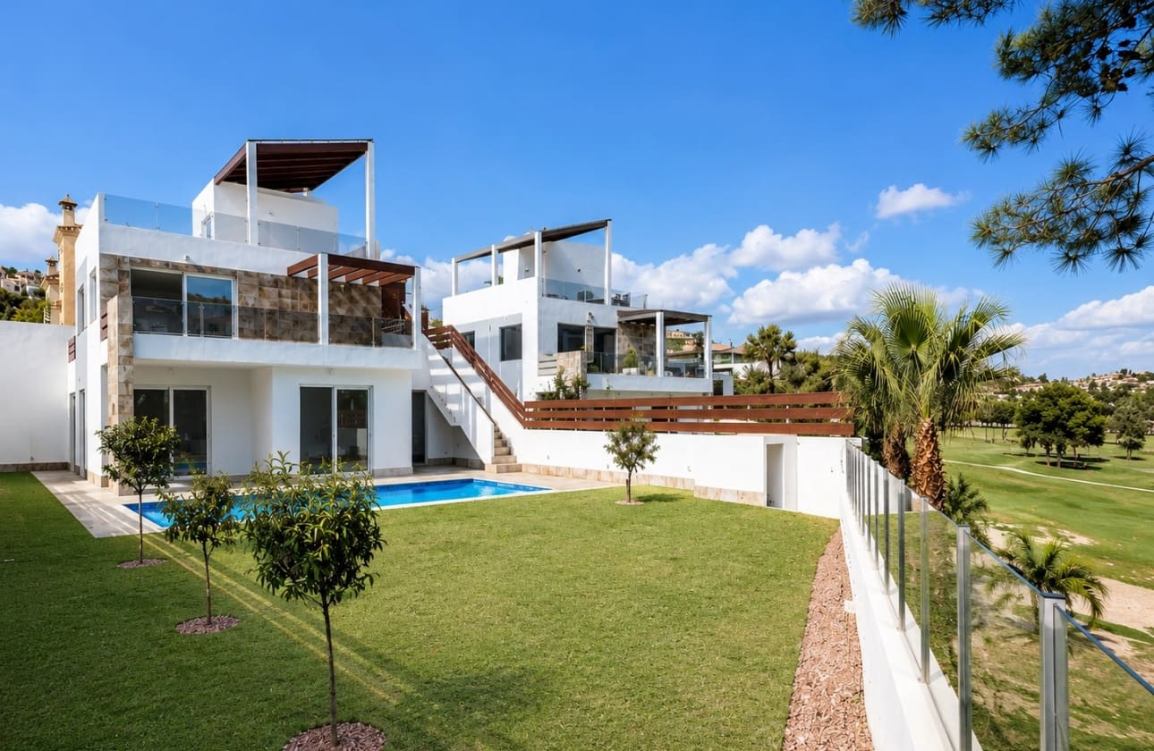 4 bedroom Villa for sale in Ciudad Quesada with pool garage - € 834,000 (Ref: 9719101)