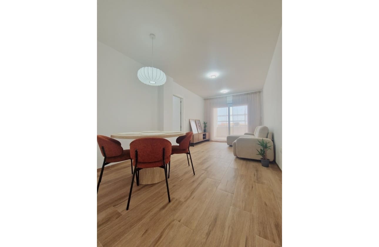 2 slaapkamer Appartement te koop in San Fulgencio met zwembad - € 148.000 (Ref: 9719114)