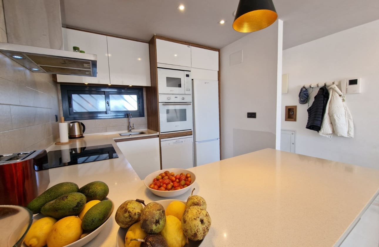 2 slaapkamer Appartement te koop in El Raso met zwembad - € 279.995 (Ref: 9739300)