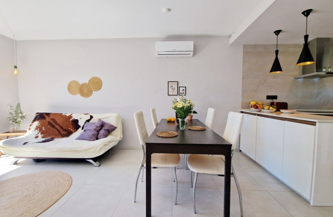 2 slaapkamer Appartement te koop in El Raso met zwembad - € 279.995 (Ref: 9739300)