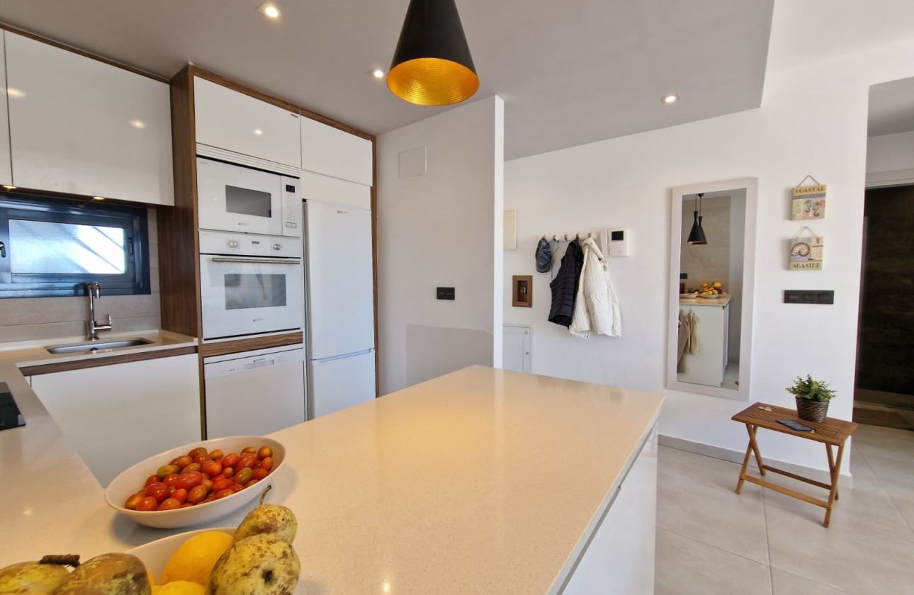 2 slaapkamer Appartement te koop in El Raso met zwembad - € 279.995 (Ref: 9739300)