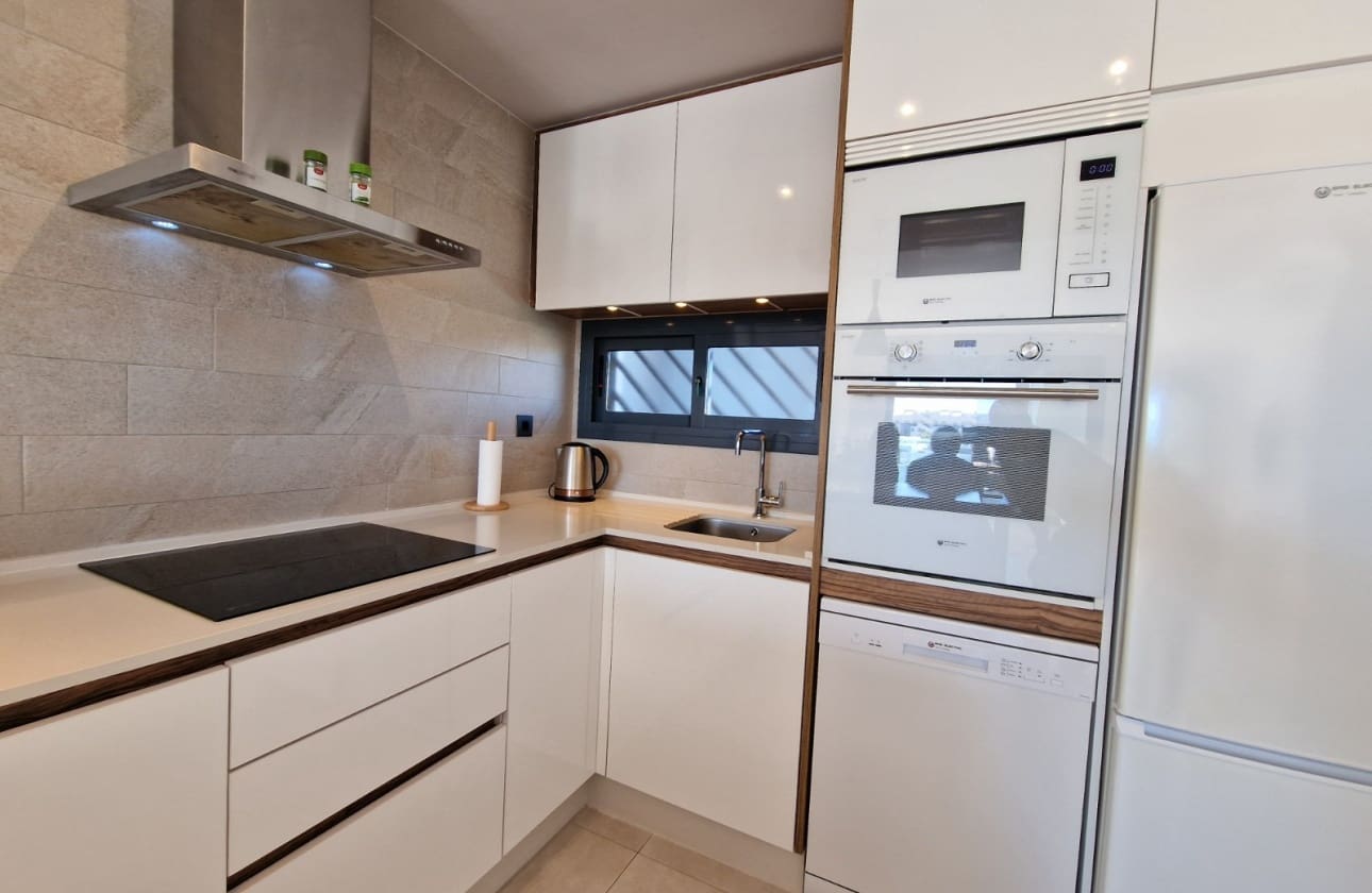 2 slaapkamer Appartement te koop in El Raso met zwembad - € 279.995 (Ref: 9739300)