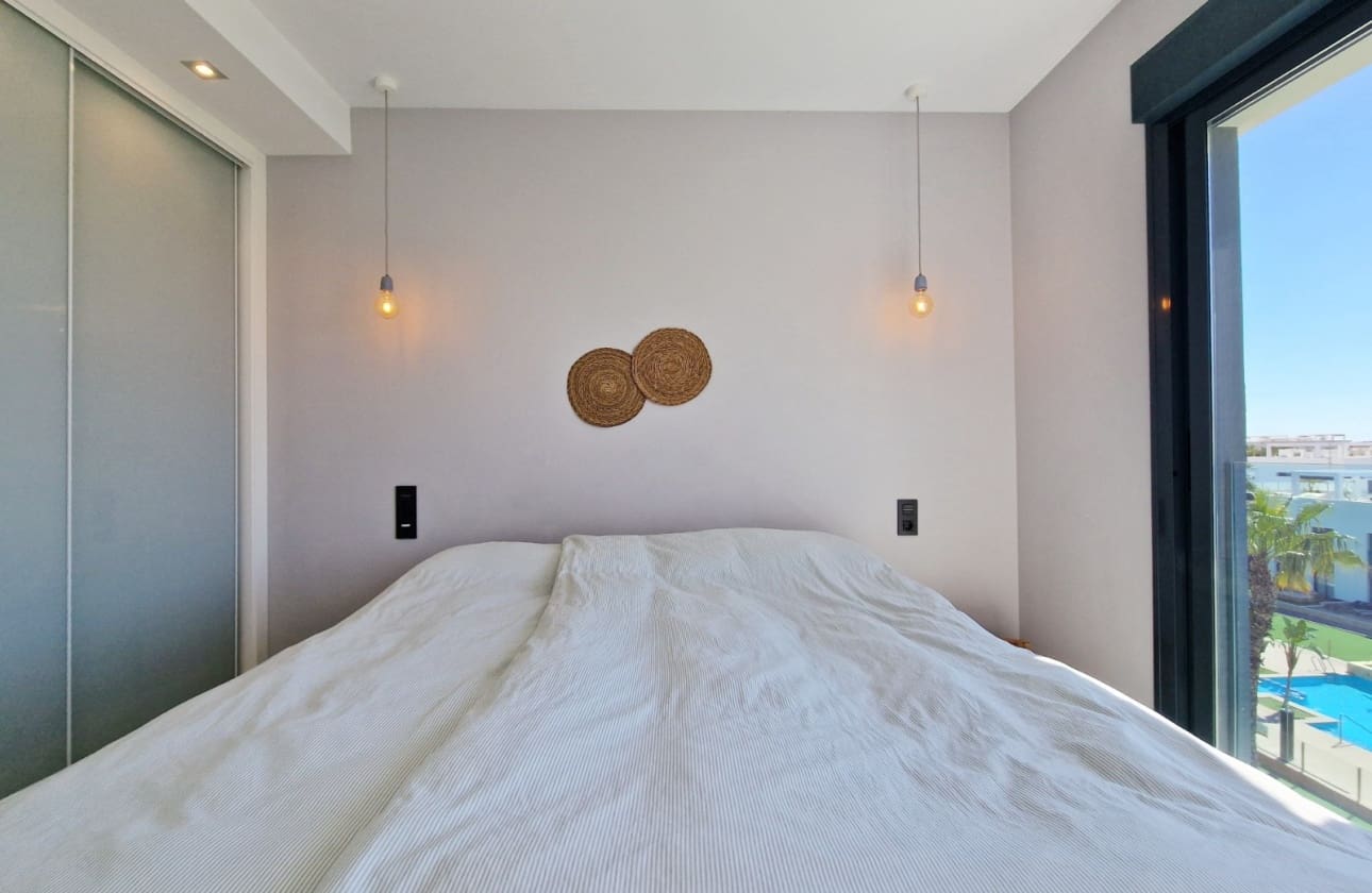 2 slaapkamer Appartement te koop in El Raso met zwembad - € 279.995 (Ref: 9739300)