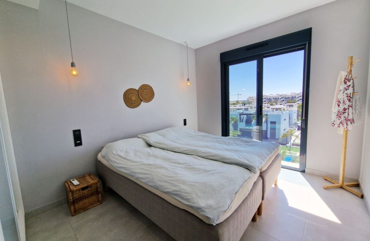 2 slaapkamer Appartement te koop in El Raso met zwembad - € 279.995 (Ref: 9739300)