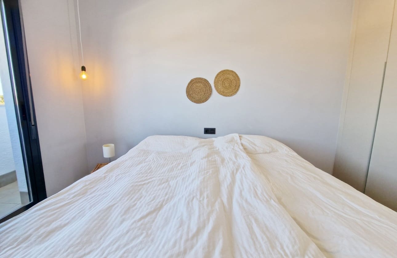 2 slaapkamer Appartement te koop in El Raso met zwembad - € 279.995 (Ref: 9739300)