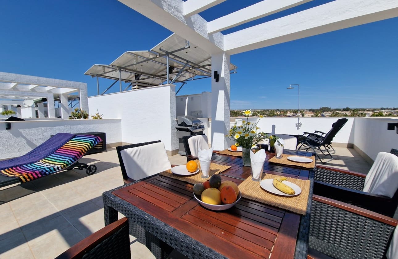 2 slaapkamer Appartement te koop in El Raso met zwembad - € 279.995 (Ref: 9739300)