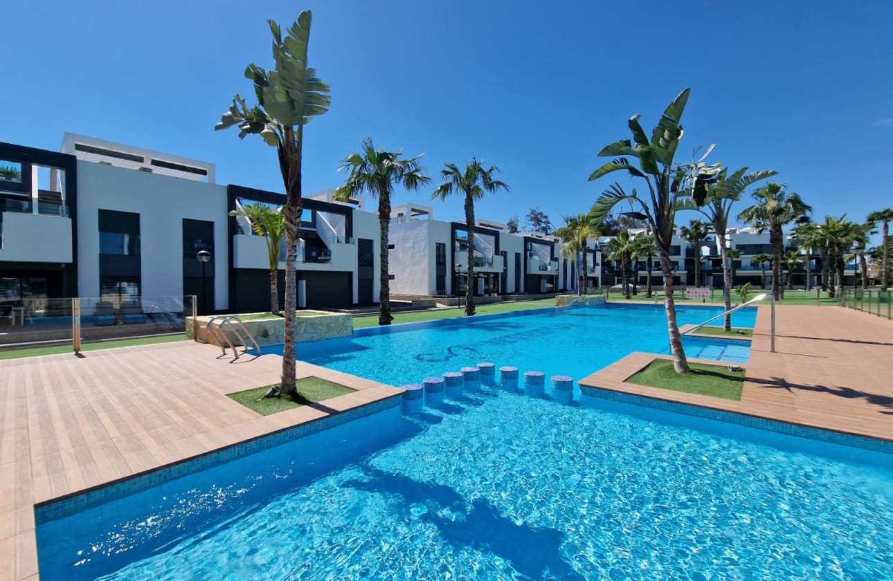 2 slaapkamer Appartement te koop in El Raso met zwembad - € 279.995 (Ref: 9739300)