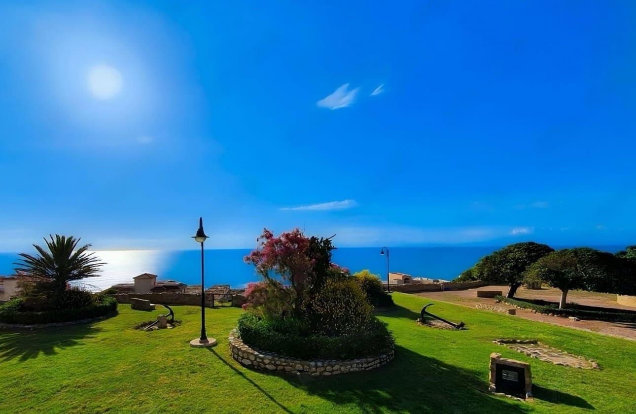 3 soverom Hus til salgs i Torrevieja med svømmebasseng - € 199 900 (Ref: 9742173)