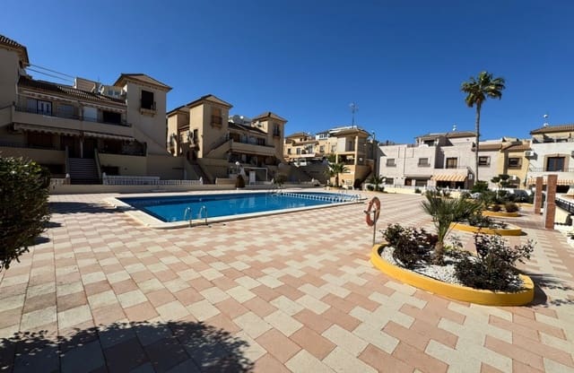 3 soverom Hus til salgs i Los Frutales, Torrevieja med svømmebasseng - € 199 900 (Ref: 9742173)