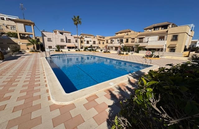 3 soverom Hus til salgs i Los Frutales, Torrevieja med svømmebasseng - € 199 900 (Ref: 9742173)