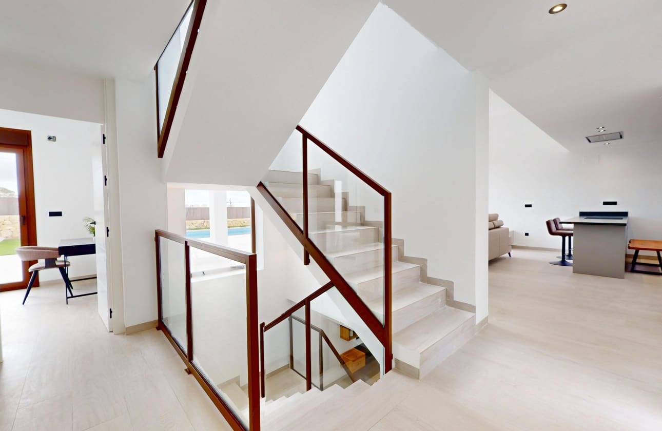 Chalet de 5 habitaciones en Finestrat en venta con piscina - 819.900 € (Ref: 9753681)