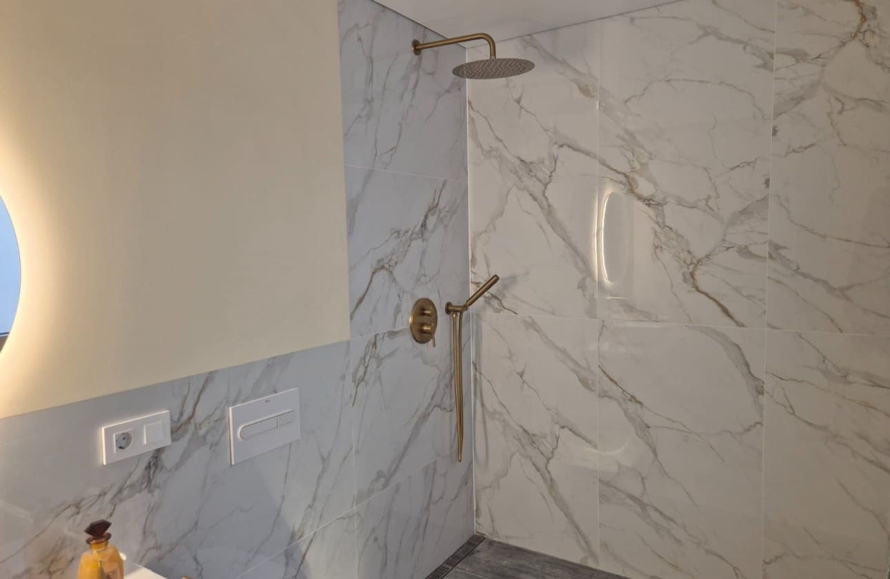 2 Zimmer Strandapartment zu verkaufen in Torrevieja mit Garage - 254.000 € (Ref: 9761429)