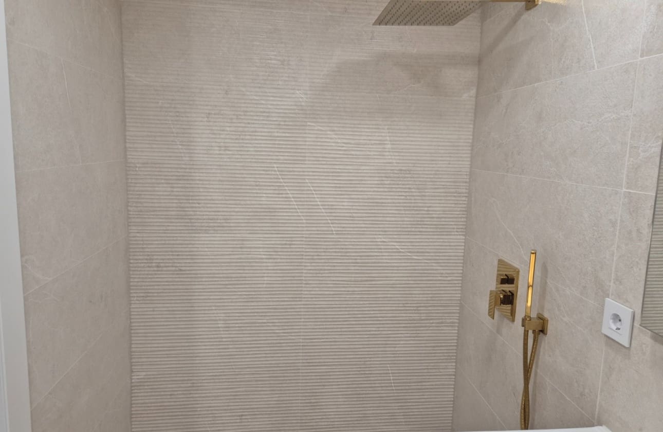 2 Zimmer Strandapartment zu verkaufen in Torrevieja mit Garage - 254.000 € (Ref: 9761429)