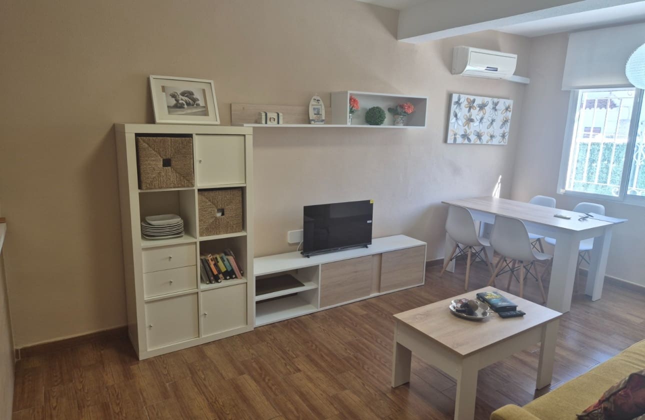 3 quarto Bungalow para venda em Torrevieja com garagem - 199 800 € (Ref: 9771027)