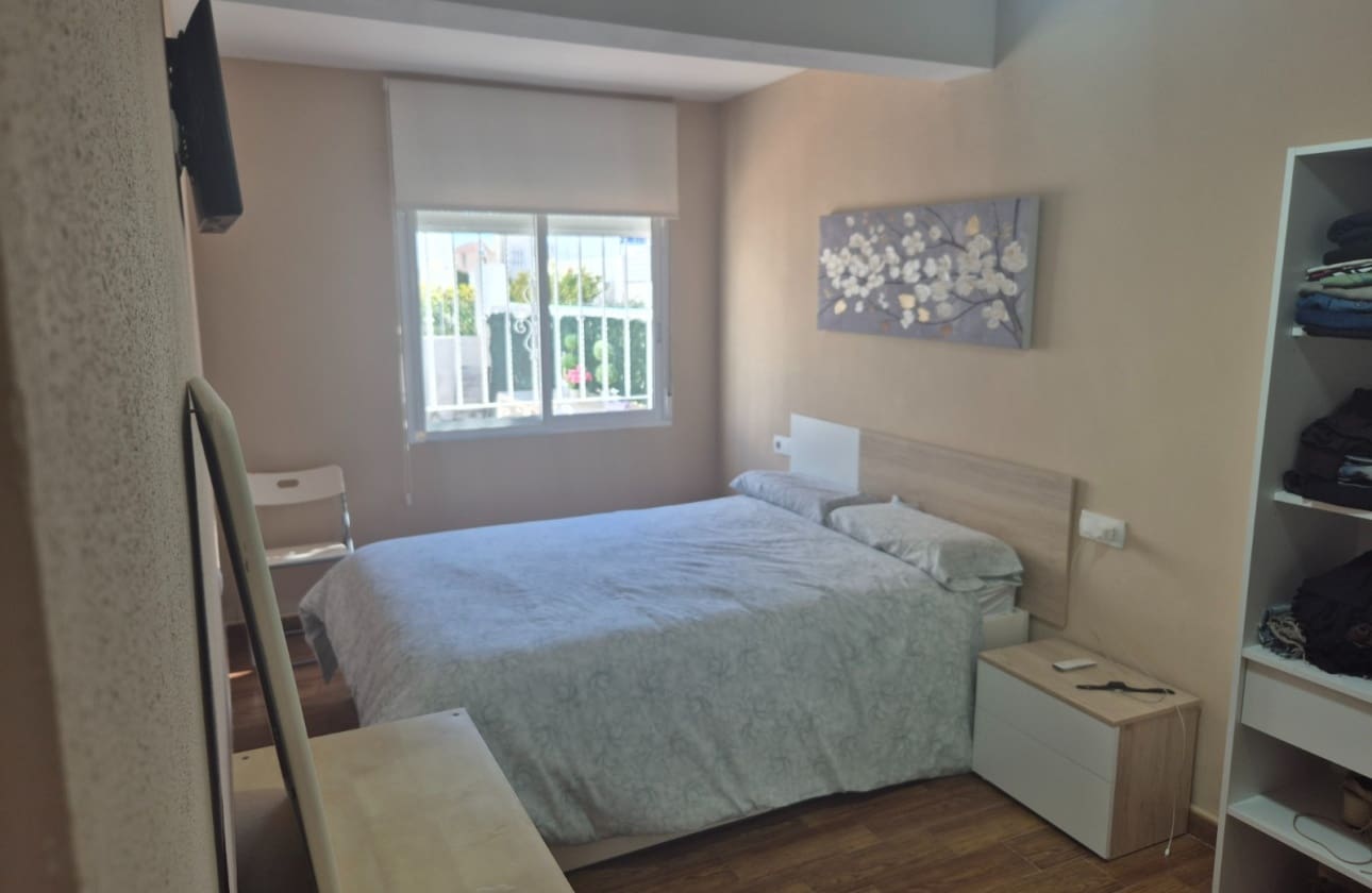 3 quarto Bungalow para venda em Torrevieja com garagem - 199 800 € (Ref: 9771027)