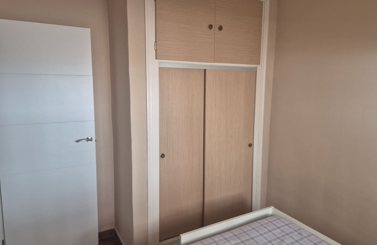 3 quarto Bungalow para venda em Torrevieja com garagem - 199 800 € (Ref: 9771027)