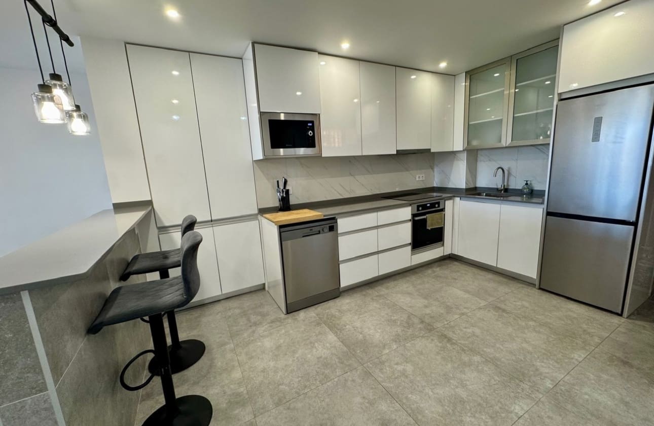 2 soveværelse Lejlighed til salg i Torrevieja - € 194.500 (Ref: 9777269)