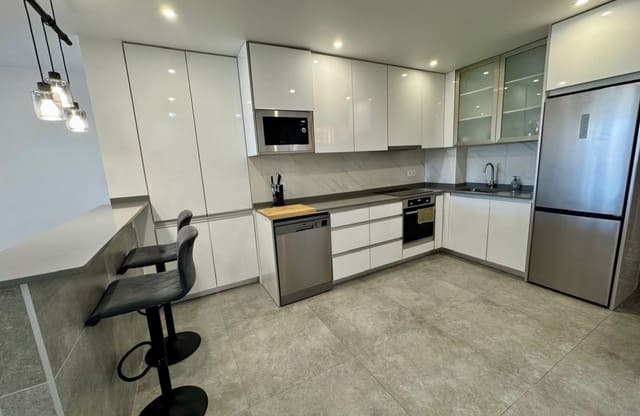 2 quarto Apartamento para venda em Puerto Deportivo, Torrevieja - 194 500 € (Ref: 9777269)