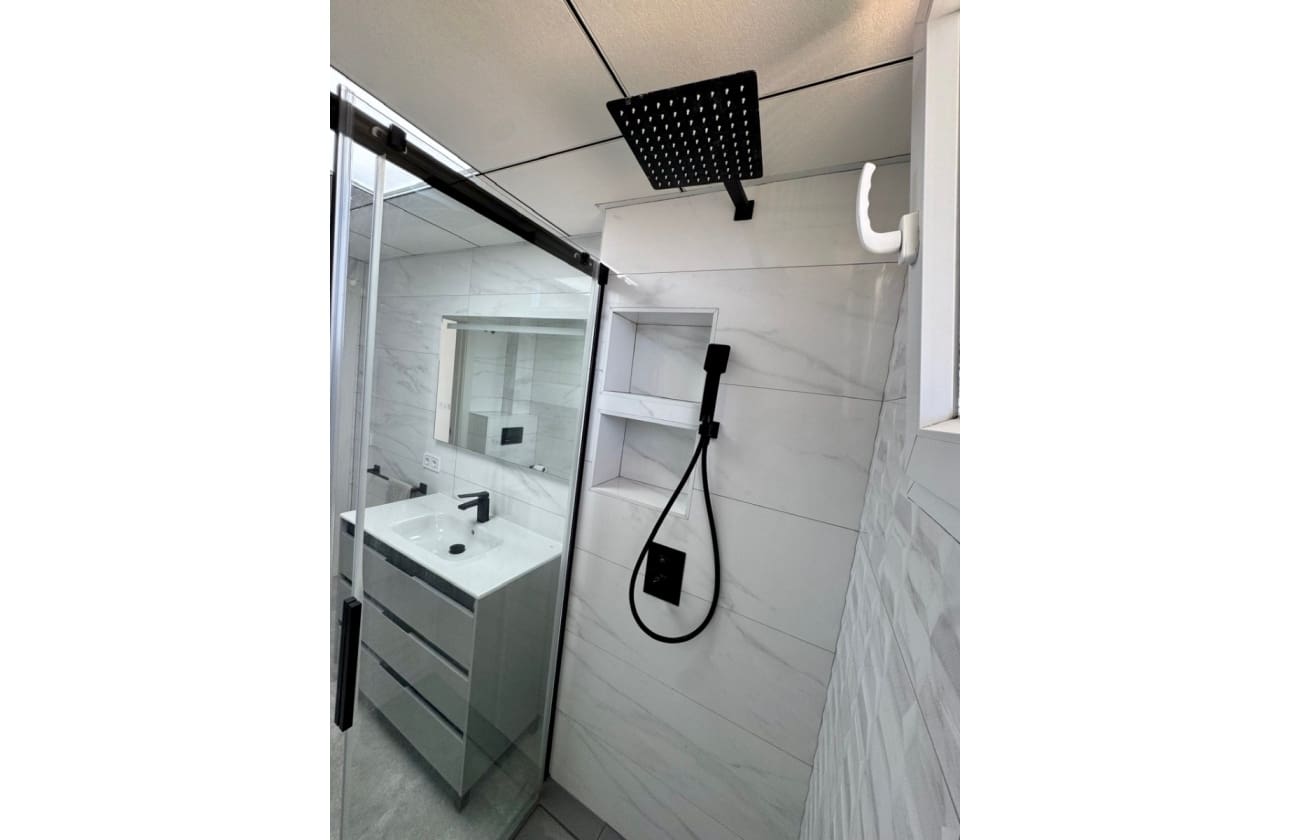 2 soveværelse Lejlighed til salg i Torrevieja - € 194.500 (Ref: 9777269)