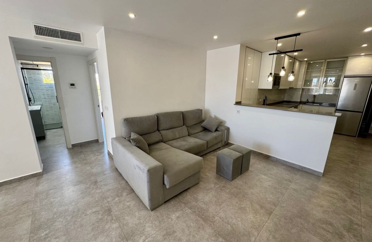 2 soveværelse Lejlighed til salg i Torrevieja - € 194.500 (Ref: 9777269)