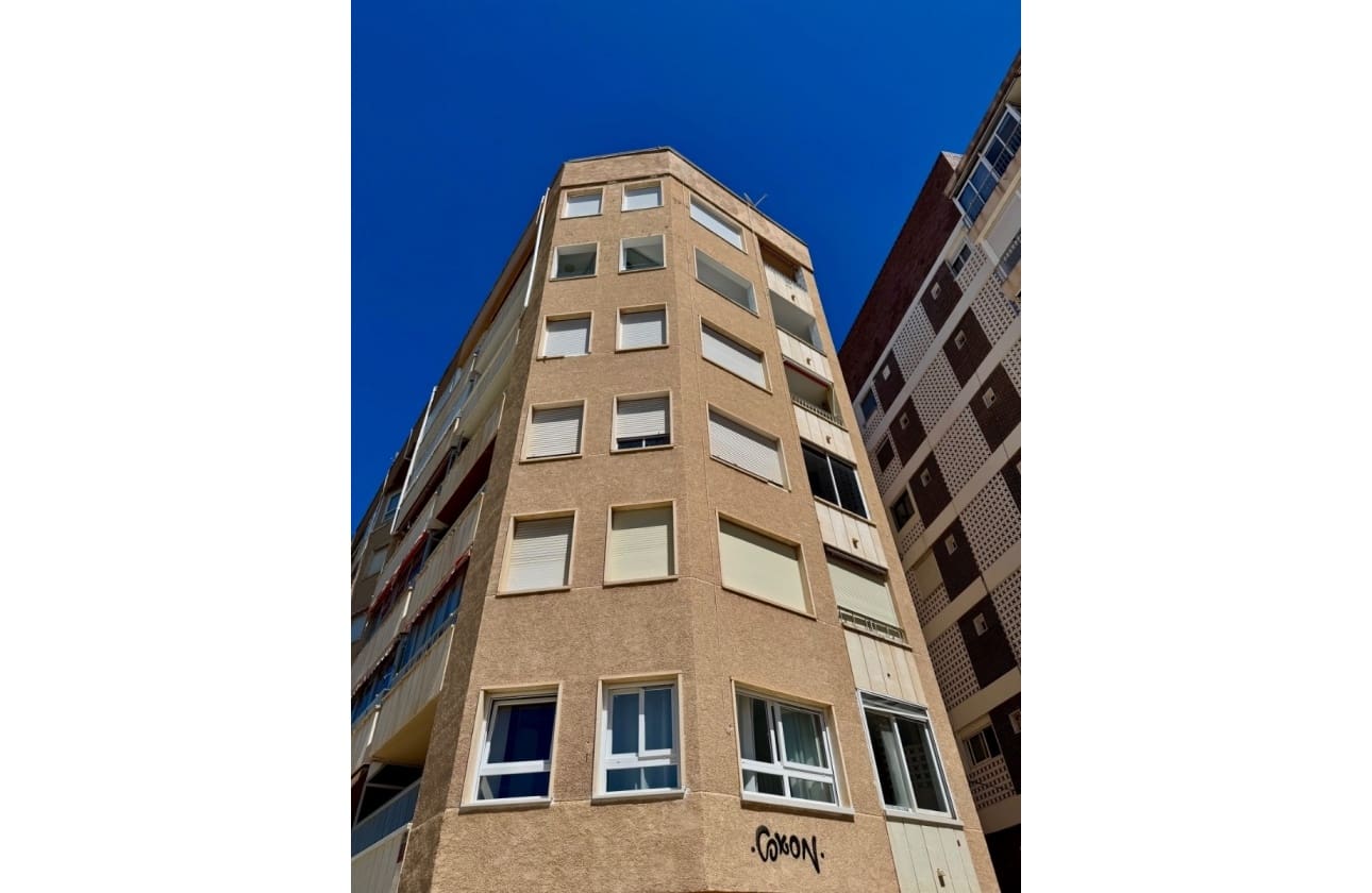 2 soveværelse Lejlighed til salg i Torrevieja - € 194.500 (Ref: 9777269)