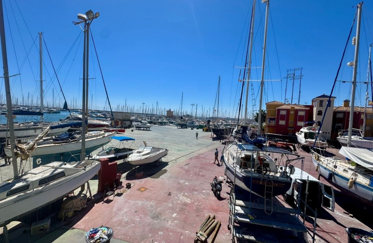 2 soveværelse Lejlighed til salg i Torrevieja - € 194.500 (Ref: 9777269)