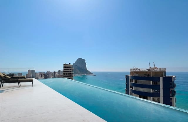 2 quarto Penthouse para venda em Pueblo, Calpe / Calp com piscina - 938 121 € (Ref: 9778688)