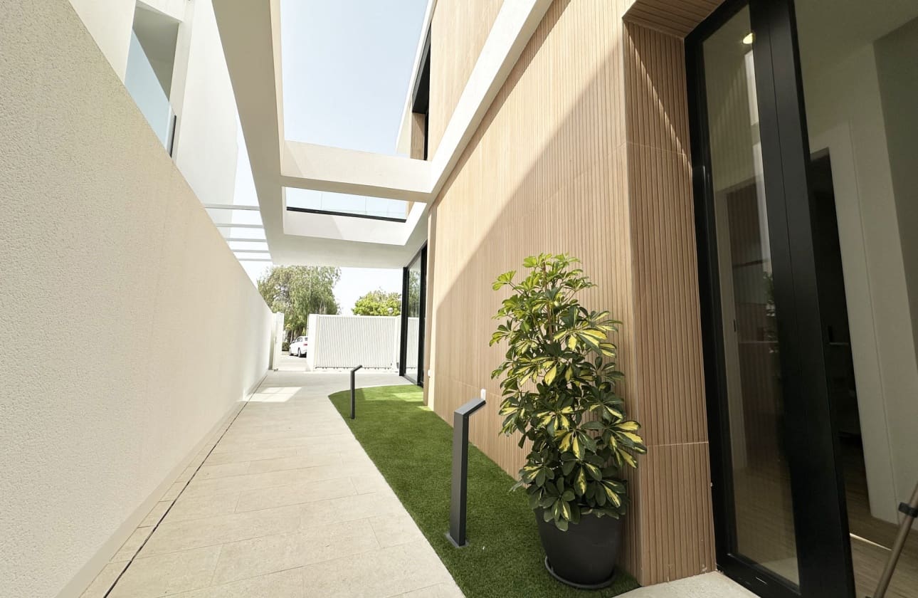 3 bedroom Villa for sale in Torre de la Horadada - € 589,000 (Ref: 9778693)