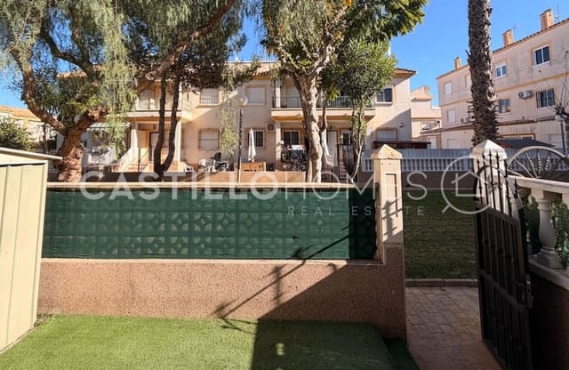 2 soveværelse Bungalow til salg i Las Filipinas med swimmingpool - € 159.000 (Ref: 9795113)