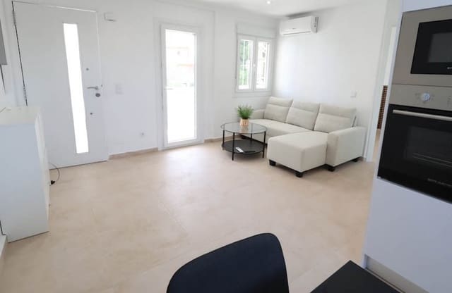 2 chambre Bungalow à vendre à La Zenia, Orihuela - 185 000 € (Ref: 9795115)