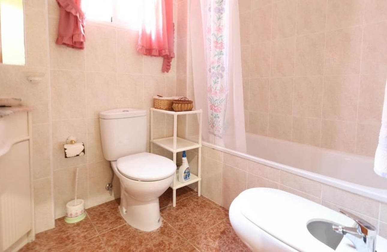 3 soveværelse Villa til salg i Los Altos med swimmingpool - € 330.000 (Ref: 9795117)