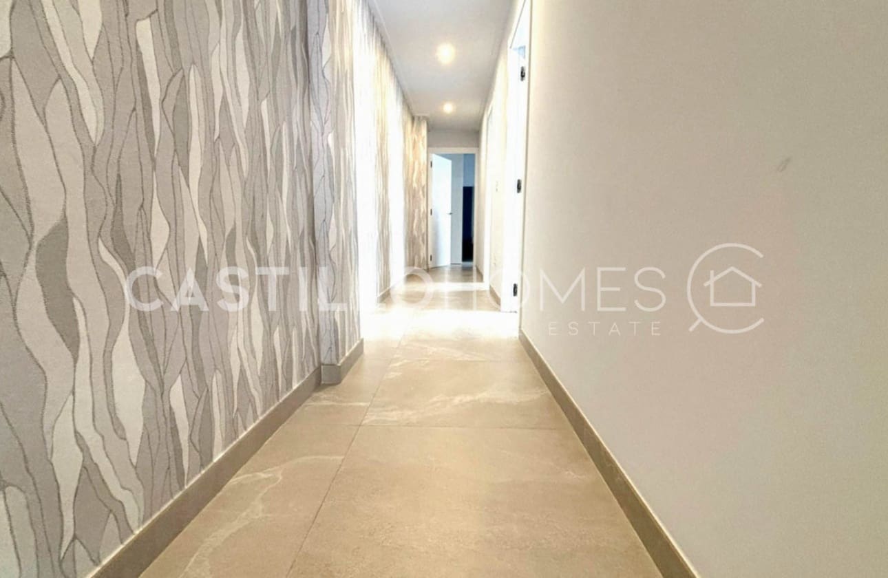 3 Zimmer Penthouse zu verkaufen in Torrevieja mit Pool - 399.000 € (Ref: 9795120)