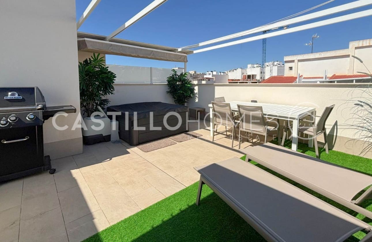 3 Zimmer Penthouse zu verkaufen in Torrevieja mit Pool - 399.000 € (Ref: 9795120)