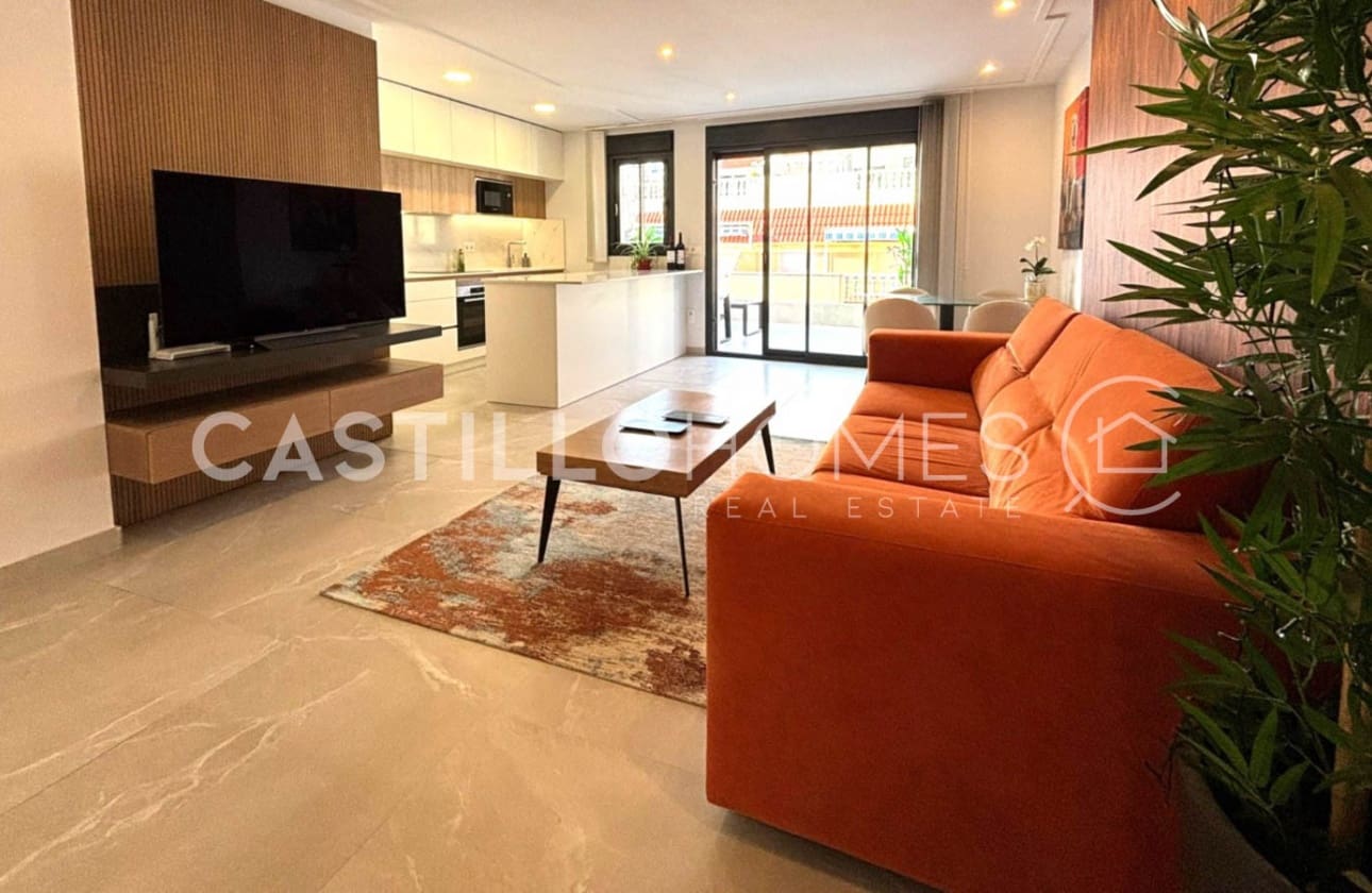 3 Zimmer Penthouse zu verkaufen in Torrevieja mit Pool - 399.000 € (Ref: 9795120)