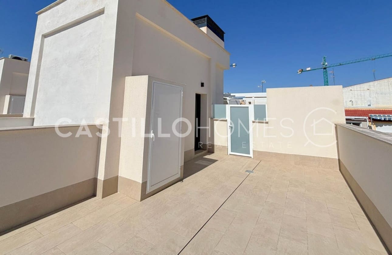 3 Zimmer Penthouse zu verkaufen in Torrevieja mit Pool - 399.000 € (Ref: 9795120)