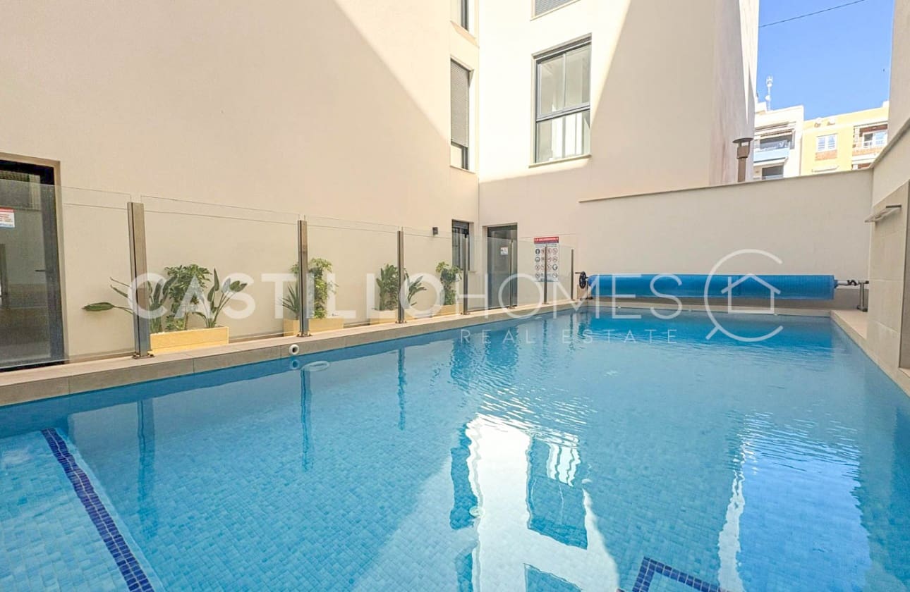 3 Zimmer Penthouse zu verkaufen in Torrevieja mit Pool - 399.000 € (Ref: 9795120)
