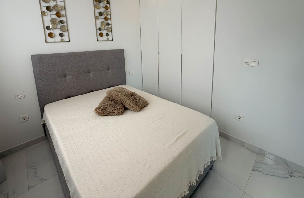 3 sypialnia Dom na sprzedaż w Ciudad Quesada z basenem - 399 900 € (Ref: 9795121)