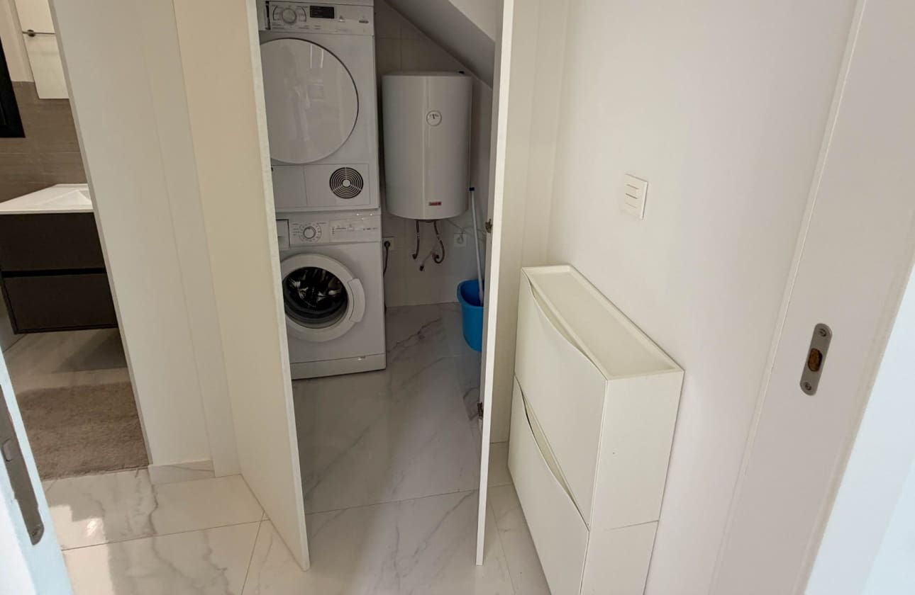 3 sypialnia Dom na sprzedaż w Ciudad Quesada z basenem - 399 900 € (Ref: 9795121)