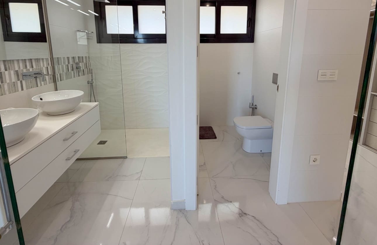 3 sypialnia Dom na sprzedaż w Ciudad Quesada z basenem - 399 900 € (Ref: 9795121)