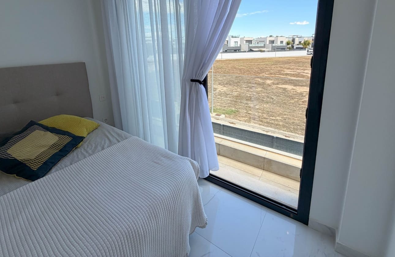 3 sypialnia Dom na sprzedaż w Ciudad Quesada z basenem - 399 900 € (Ref: 9795121)