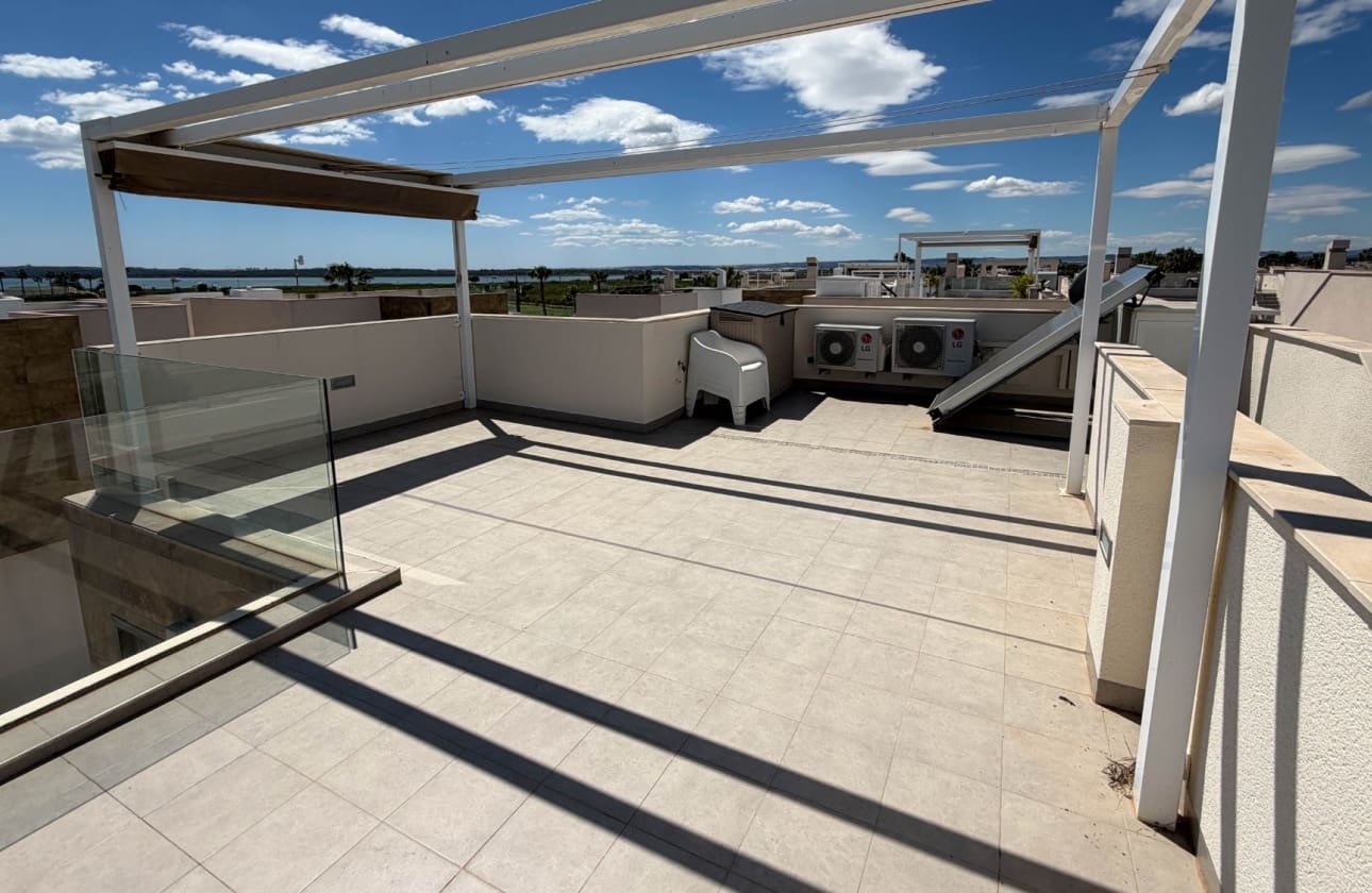 3 sypialnia Dom na sprzedaż w Ciudad Quesada z basenem - 399 900 € (Ref: 9795121)