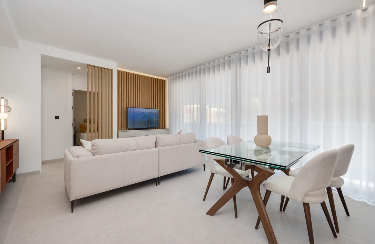 2 quarto Penthouse para venda em Guardamar del Segura com piscina - 445 000 € (Ref: 9795124)