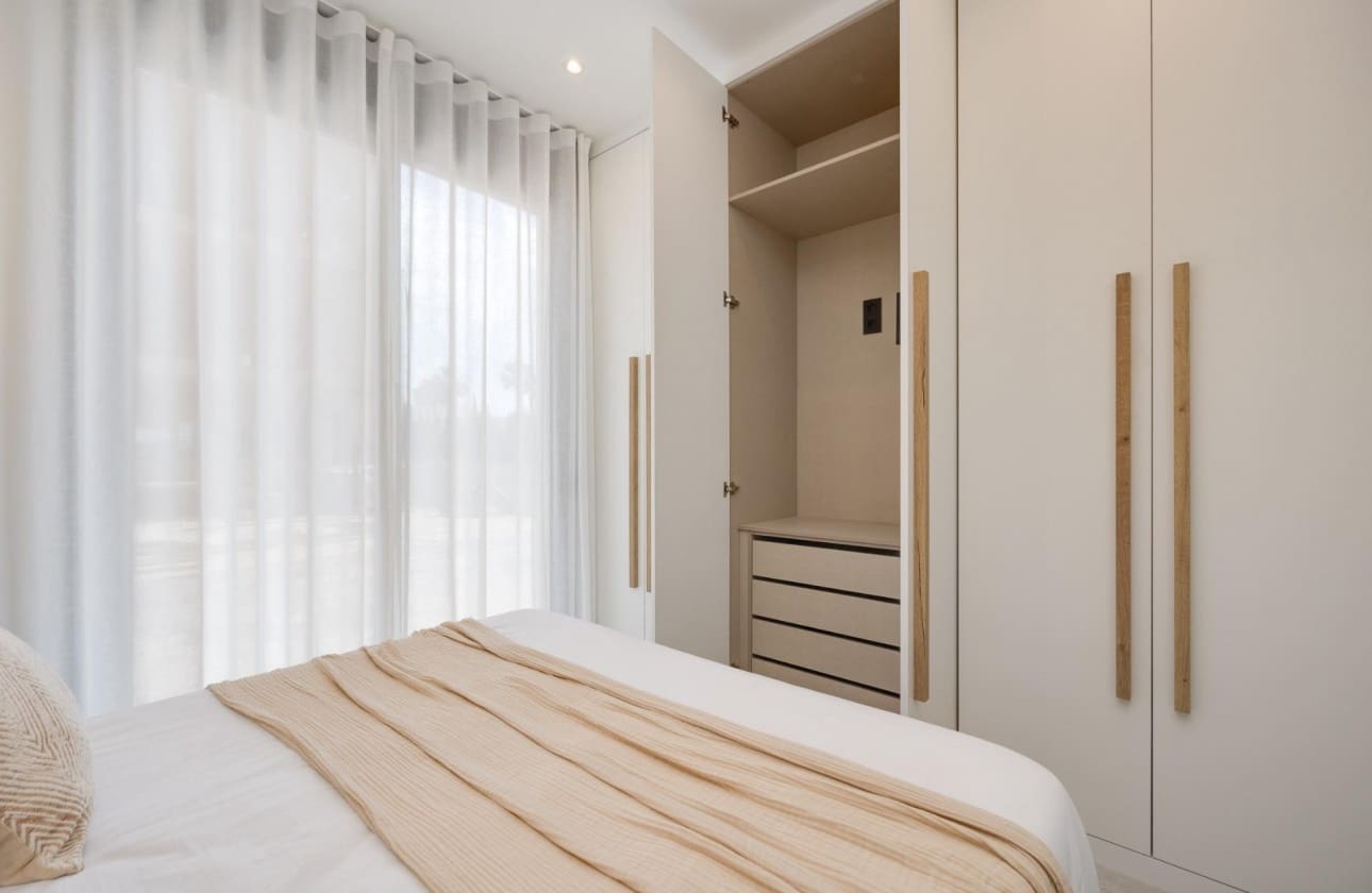 2 quarto Penthouse para venda em Guardamar del Segura com piscina - 445 000 € (Ref: 9795124)