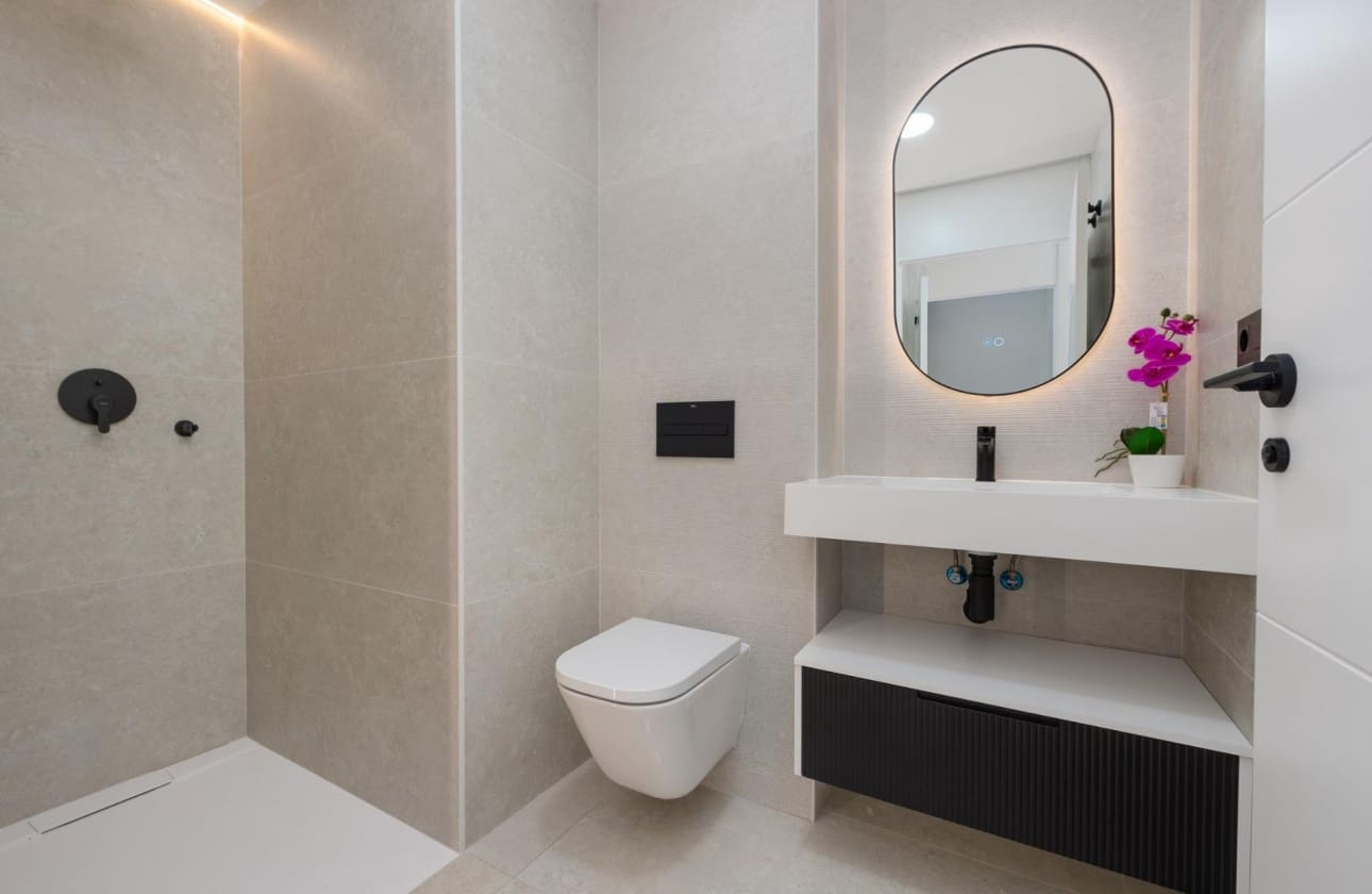 2 quarto Penthouse para venda em Guardamar del Segura com piscina - 445 000 € (Ref: 9795124)