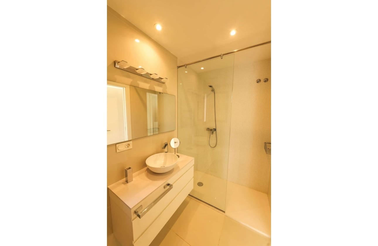 3 camera da letto Villa in vendita in Torrevieja - 1.630.000 € (Rif: 9795129)